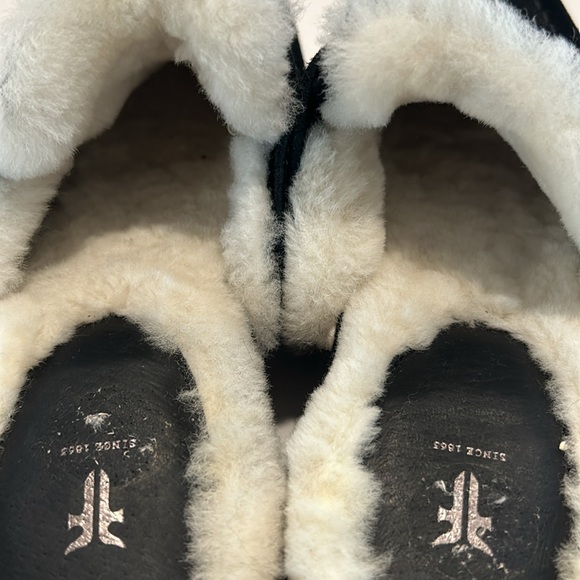 Frye suede Sherpa lined clogs - Picture 2 of 5